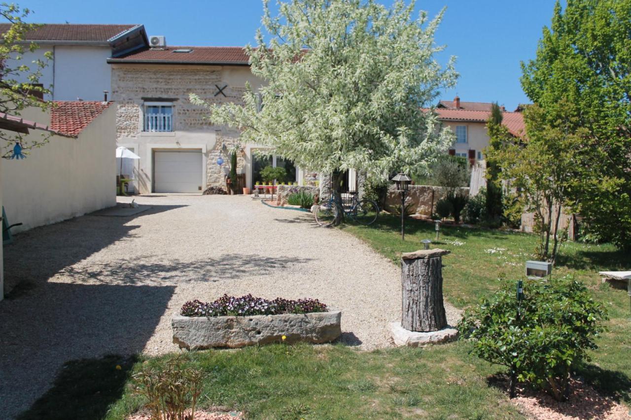 Les Trois Maisons Druillat Exteriör bild