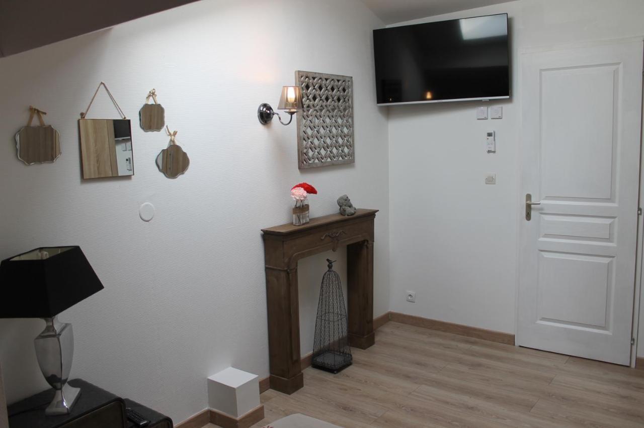 Les Trois Maisons Druillat Exteriör bild