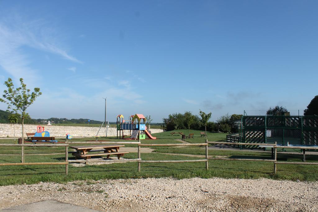 Les Trois Maisons Druillat Exteriör bild