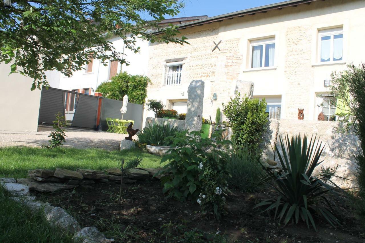 Les Trois Maisons Druillat Exteriör bild